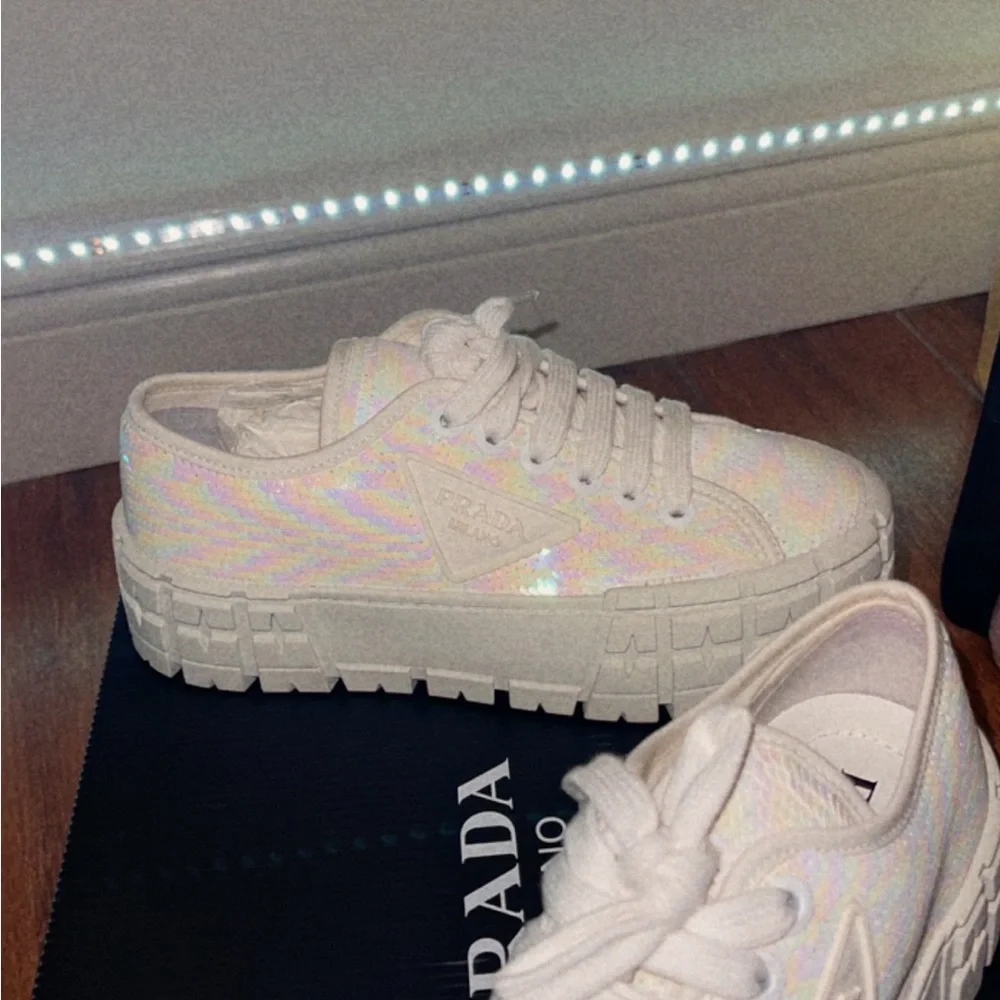 Sold out platform sequin Prada sneakers - Picture 6 of 7